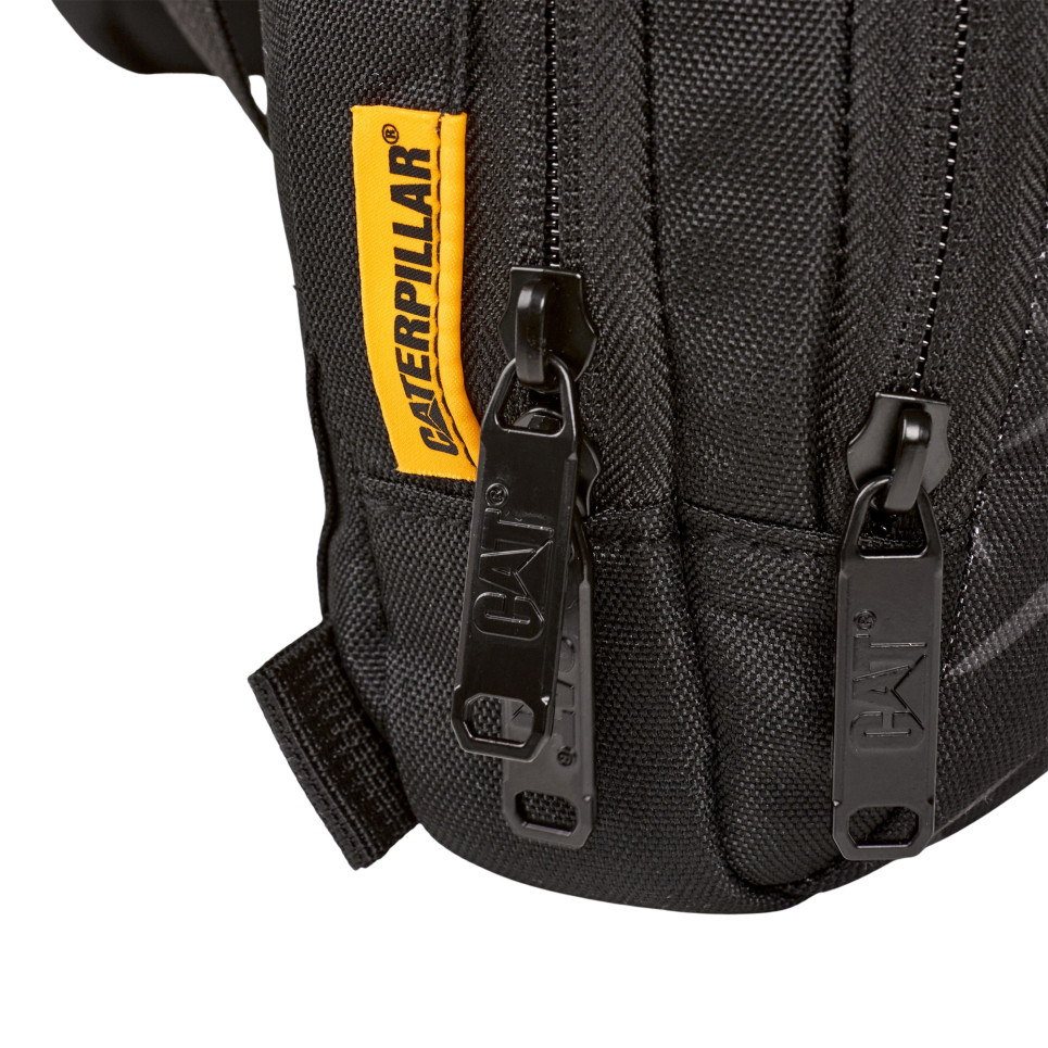 Voyager Shoulder Bag